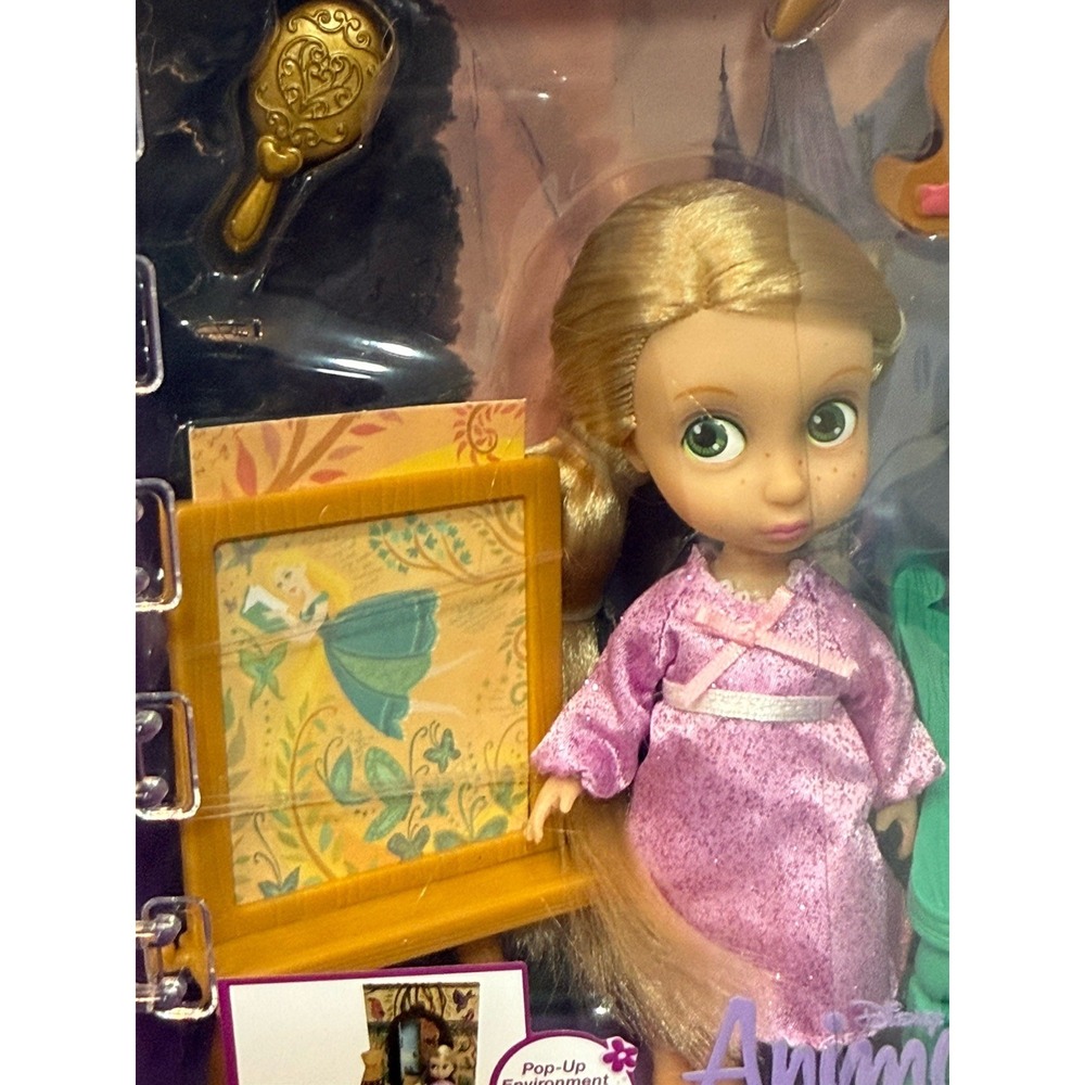 NWT Disney Animators Collection Rapunzel Tangled Mini Doll Play Set Purple Case - Picture 6 of 8